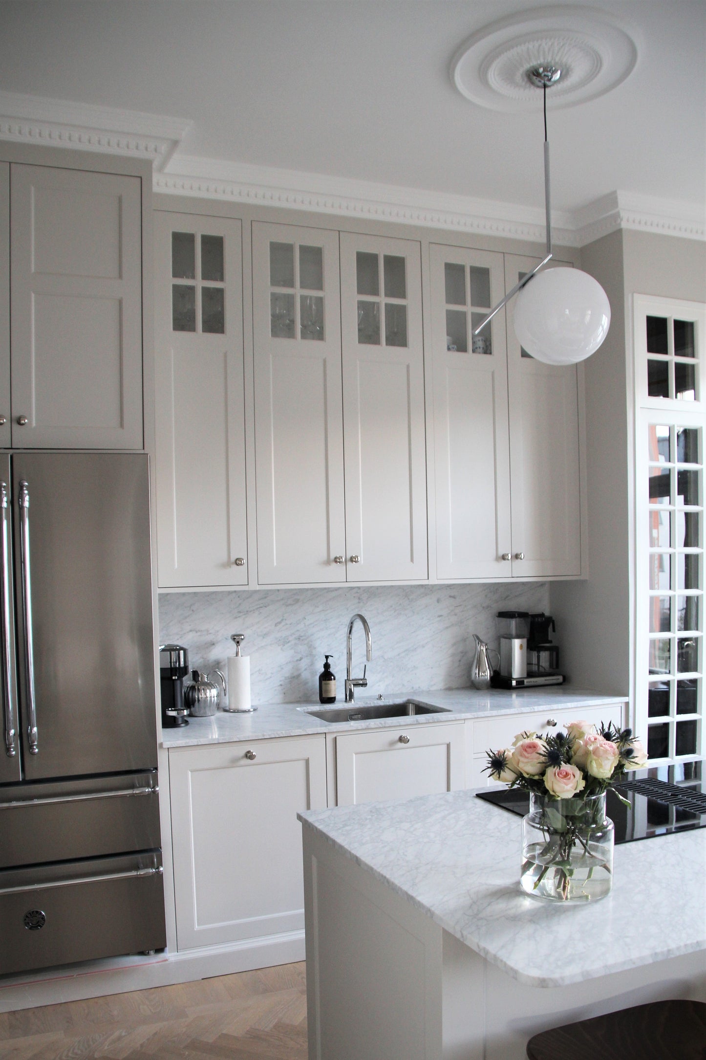 Rosace de plafond R250